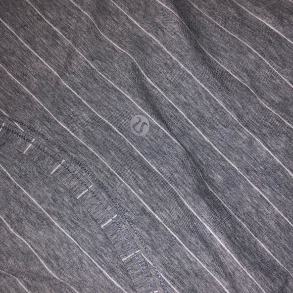 Lululemon basic tee - Picture 2 of 2